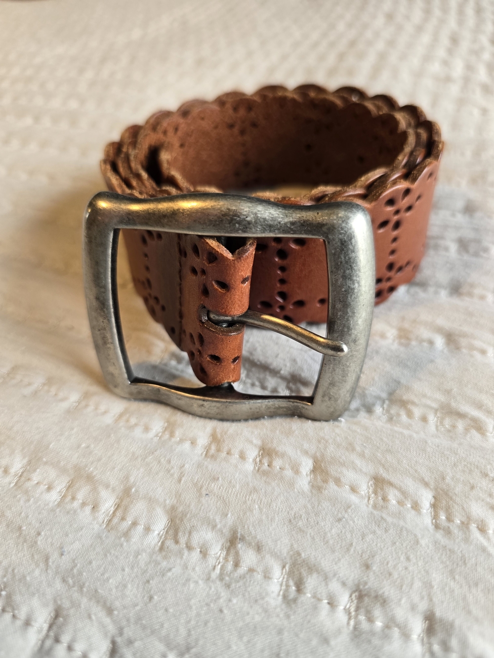 Fossil Beautiful Brown Leather Belt with Antique Silver Buckle Boho/Western